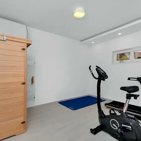 Teraca * Μακάρσκα