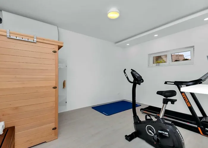 Teraca * Μακάρσκα